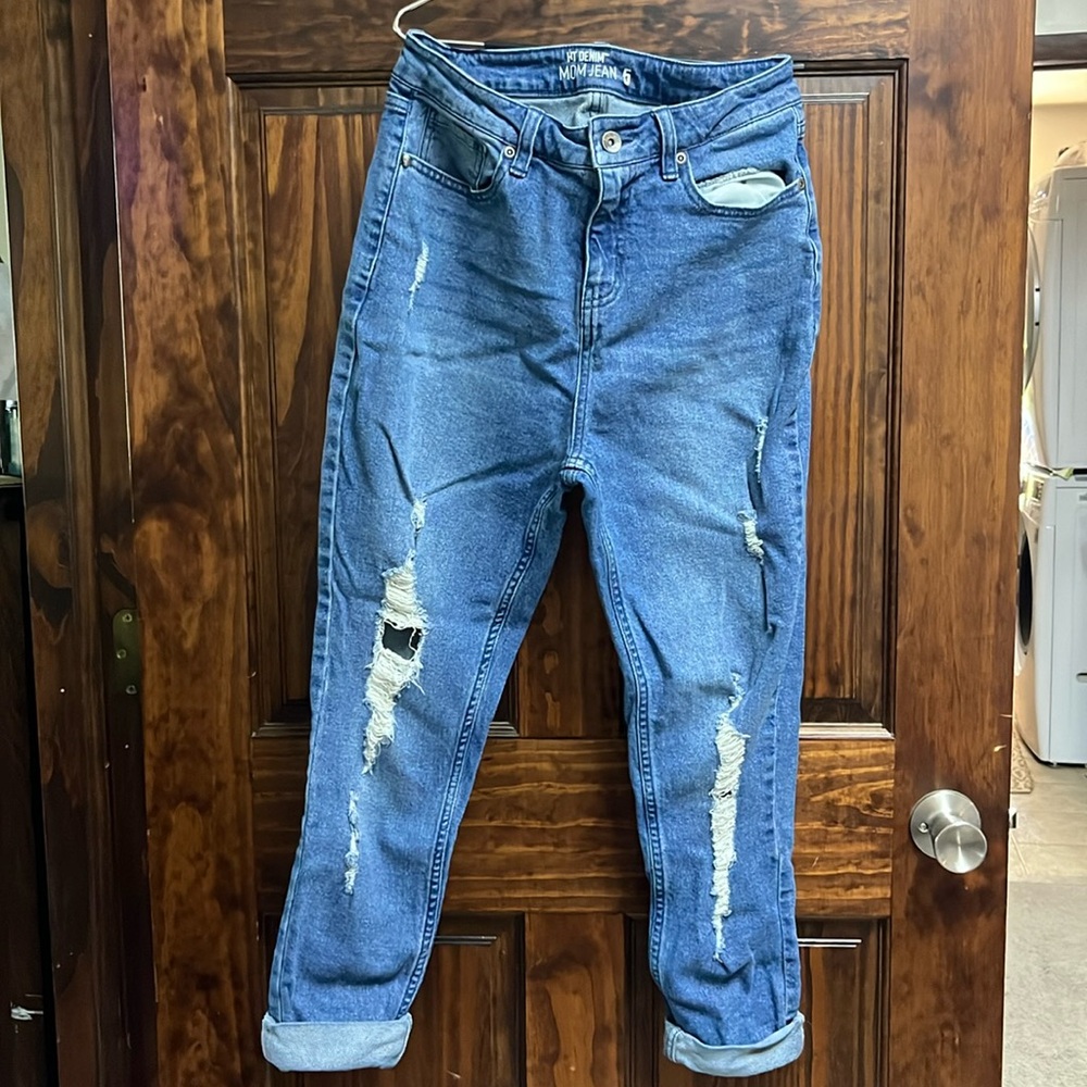Hot Topic Mom Jeans